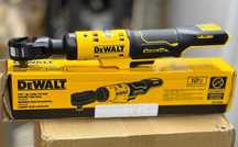 Угловой аккумуляторный гайковерт DeWALT 3/8", 12В, DCF503 трещетка