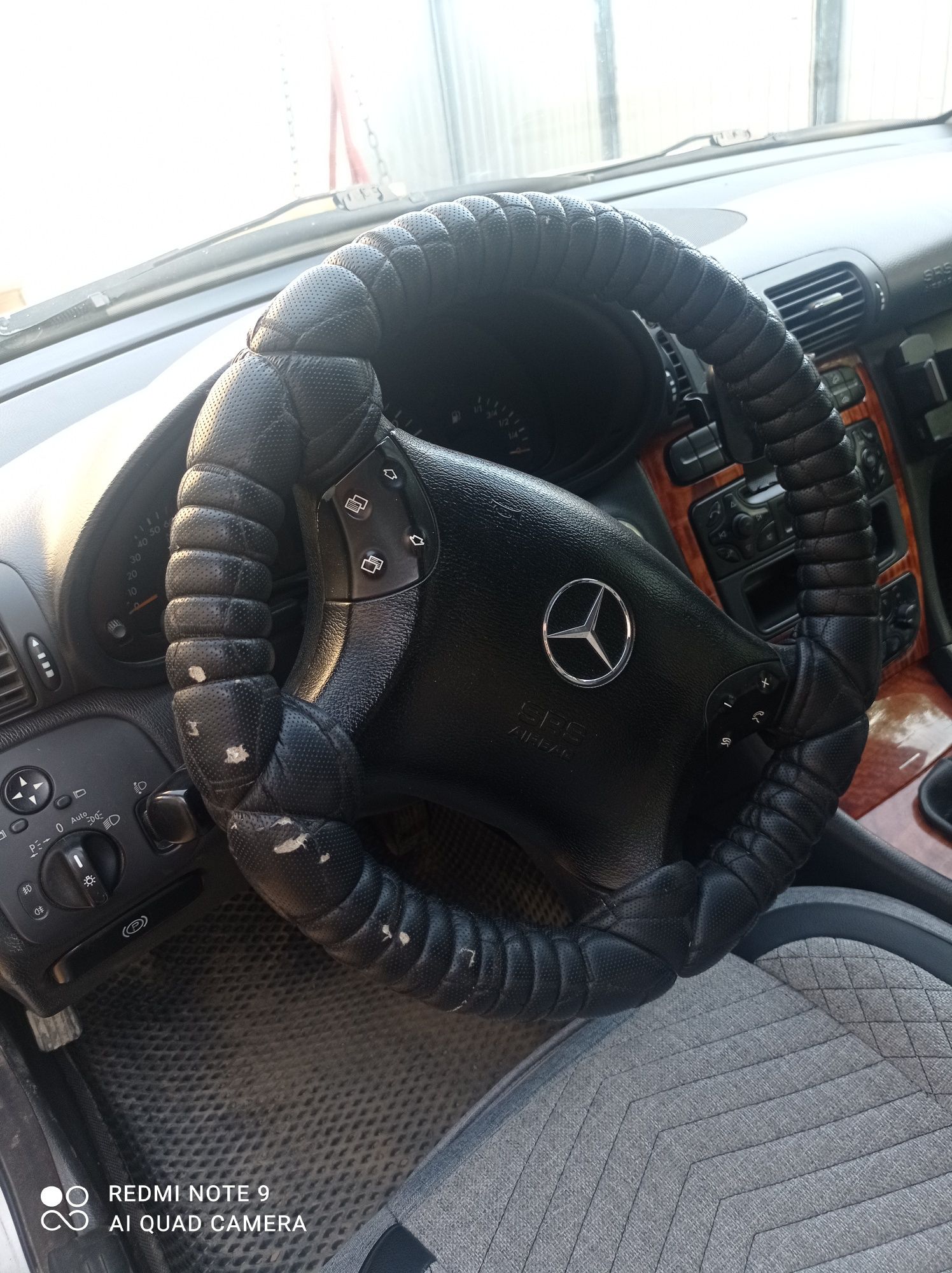 Продам автомобиль Мерседес бенц с180 w203