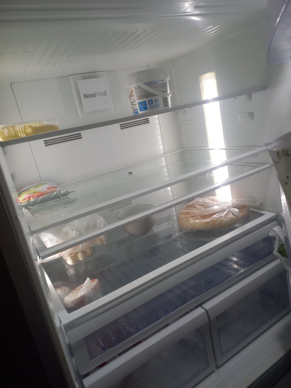 Продам холодильник большой хорошо состояние