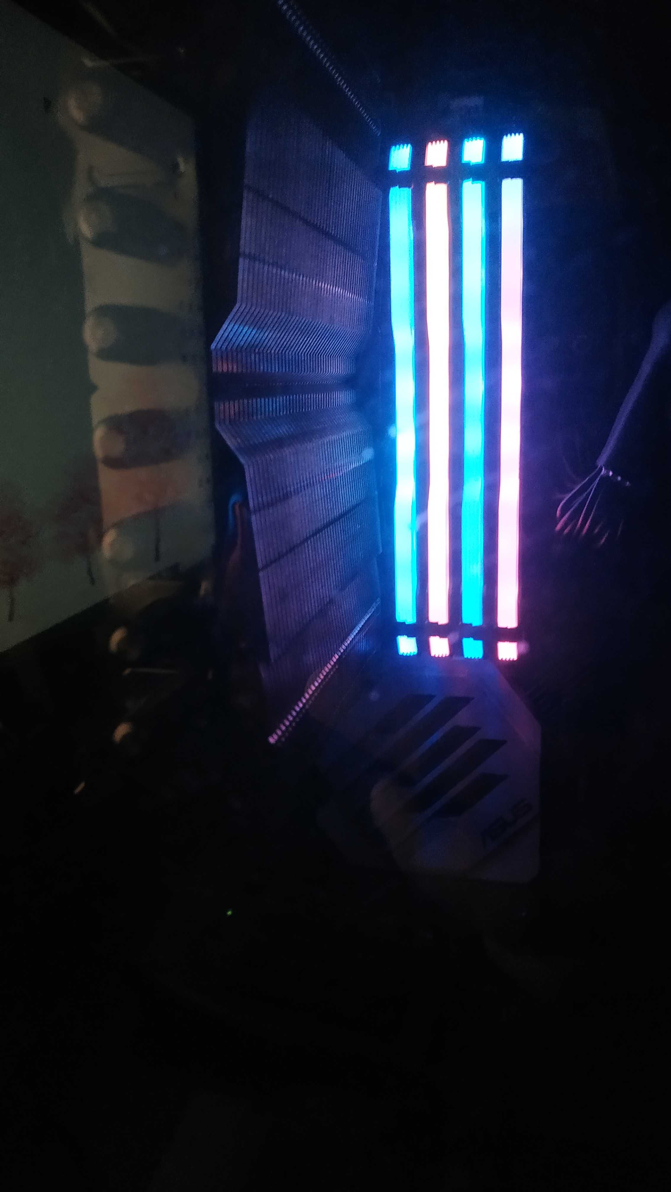 Оперативная память Corsair Vengeance RGB DDR4 3600 Mhz 8 Gb