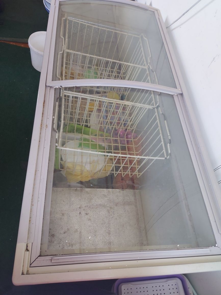 Продам ветринный морозильный ларь Китай
