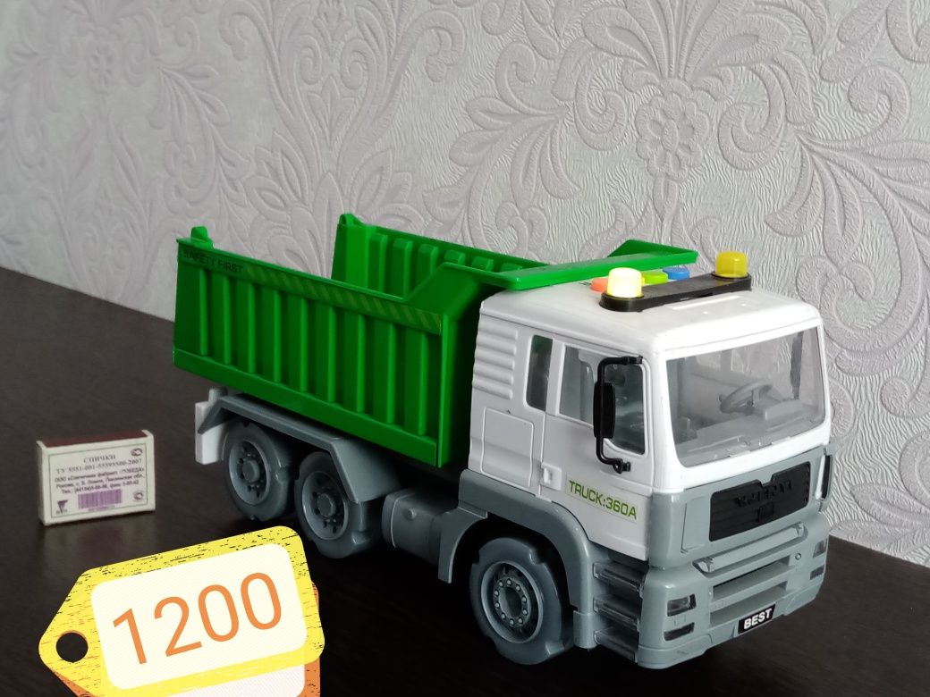 Большие (от 40 см) качественные игрушки