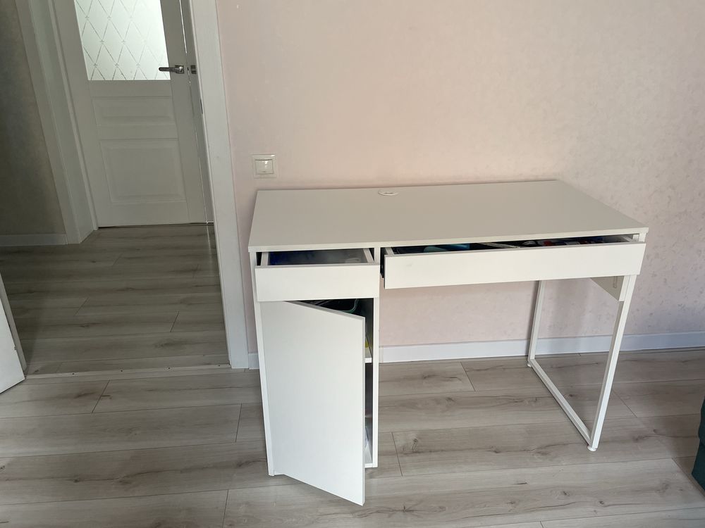 Продам Икеа стол