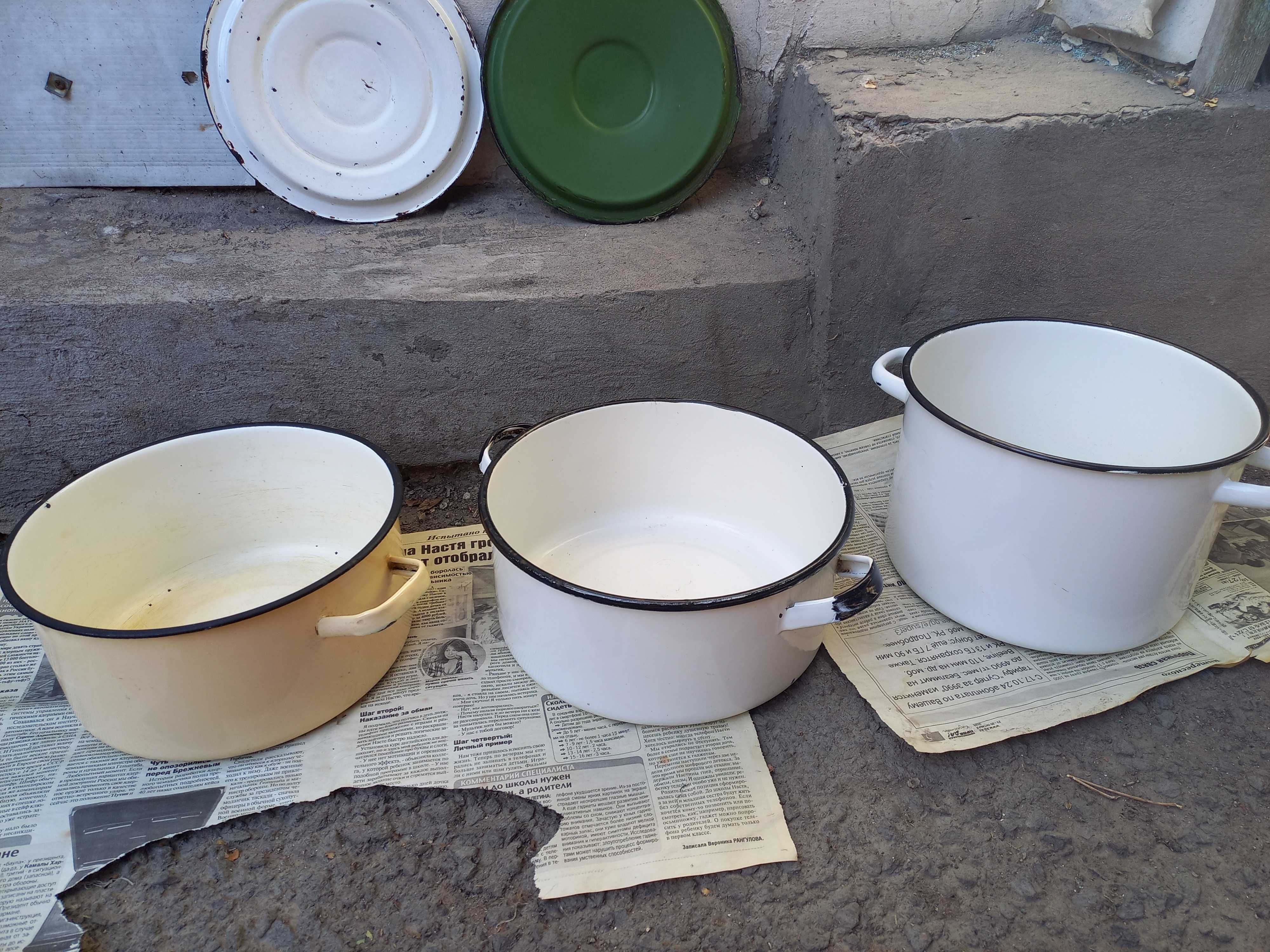 Продам сковороды, ведро, бидон, кастрюли, и много др б/у, недорого.