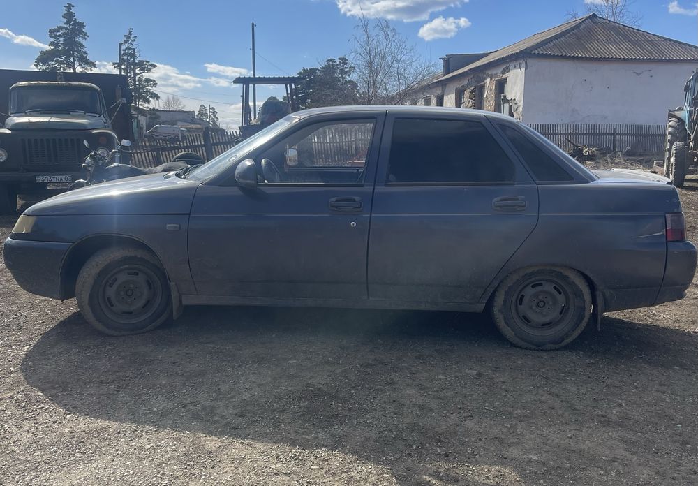 Продам машину ВАЗ 2110 в хорошем состоянии.
