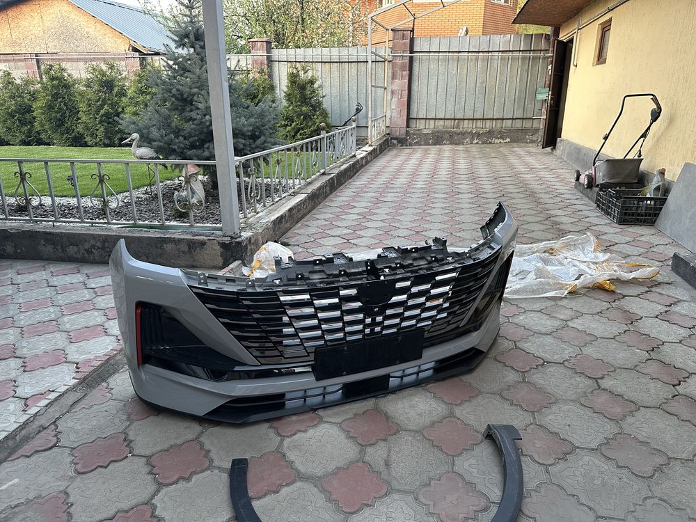 Продам передний бампер Changan СS55Plus