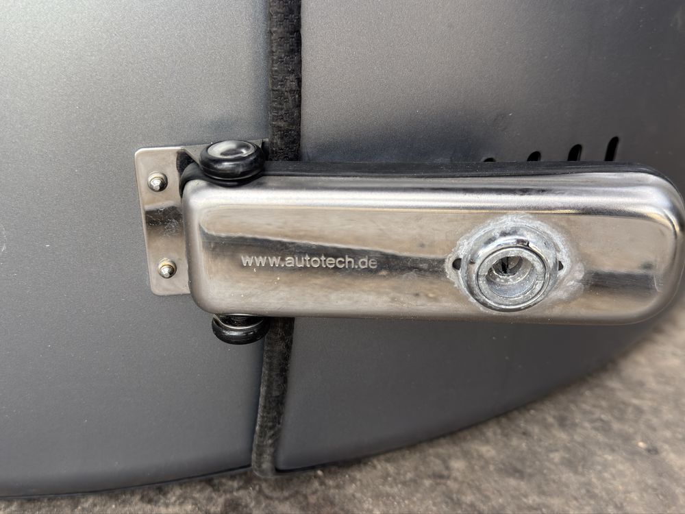 Чехол запаски на новый гелик Mercedes G-classe w463