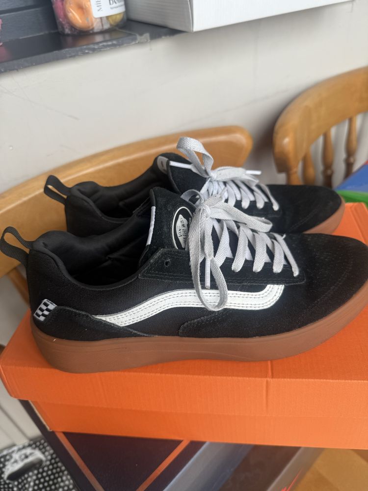 Продам кеды Vans (оригинал) б/у