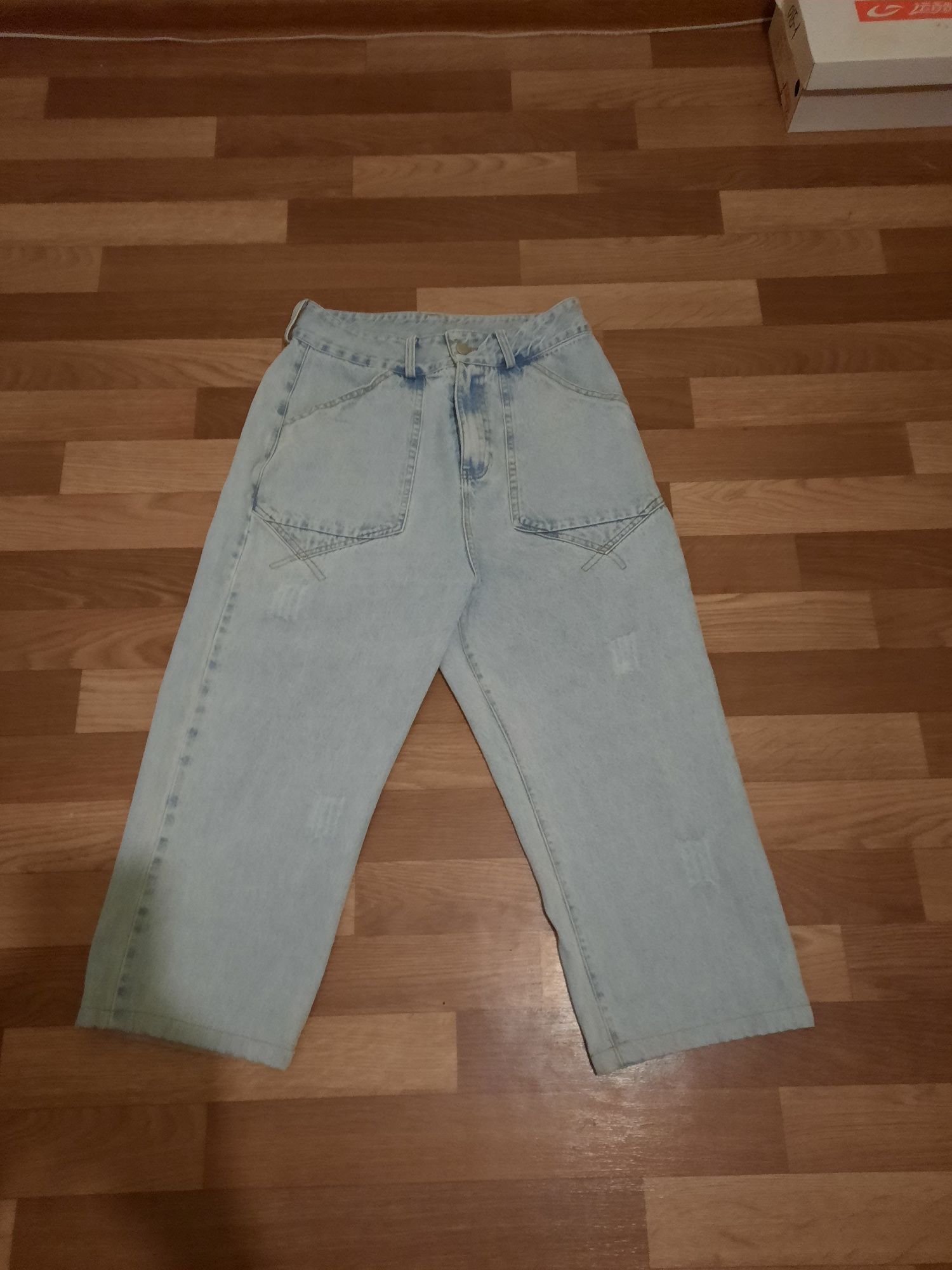 Продам джинсы широкие