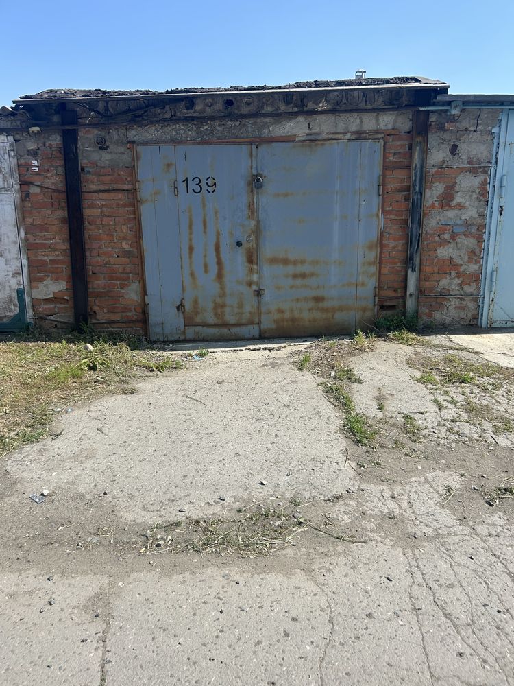Продам гараж Химик
