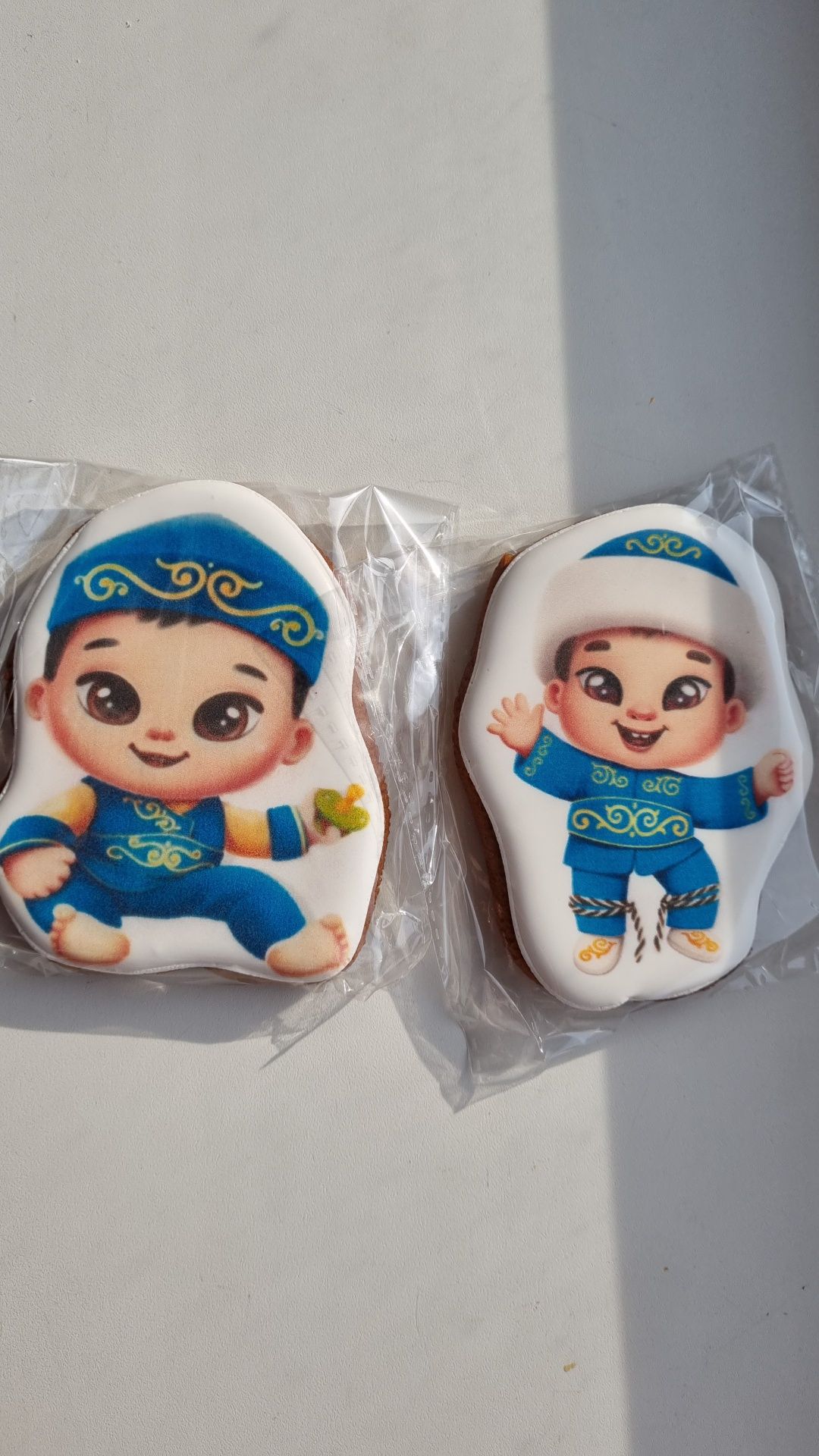 Украшение для торта ручной работы