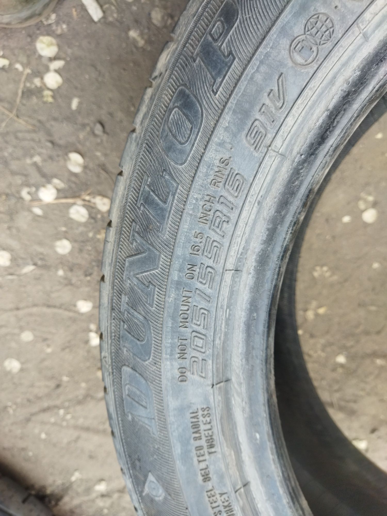 Шины Dunlop 205/55/16 пара