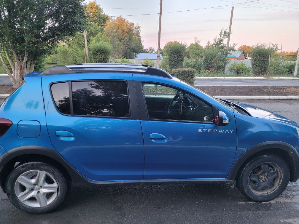 Продам Renault Sandero Stepway 2016