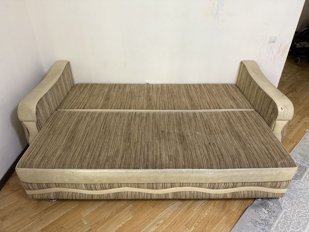 Продается раскладной диван