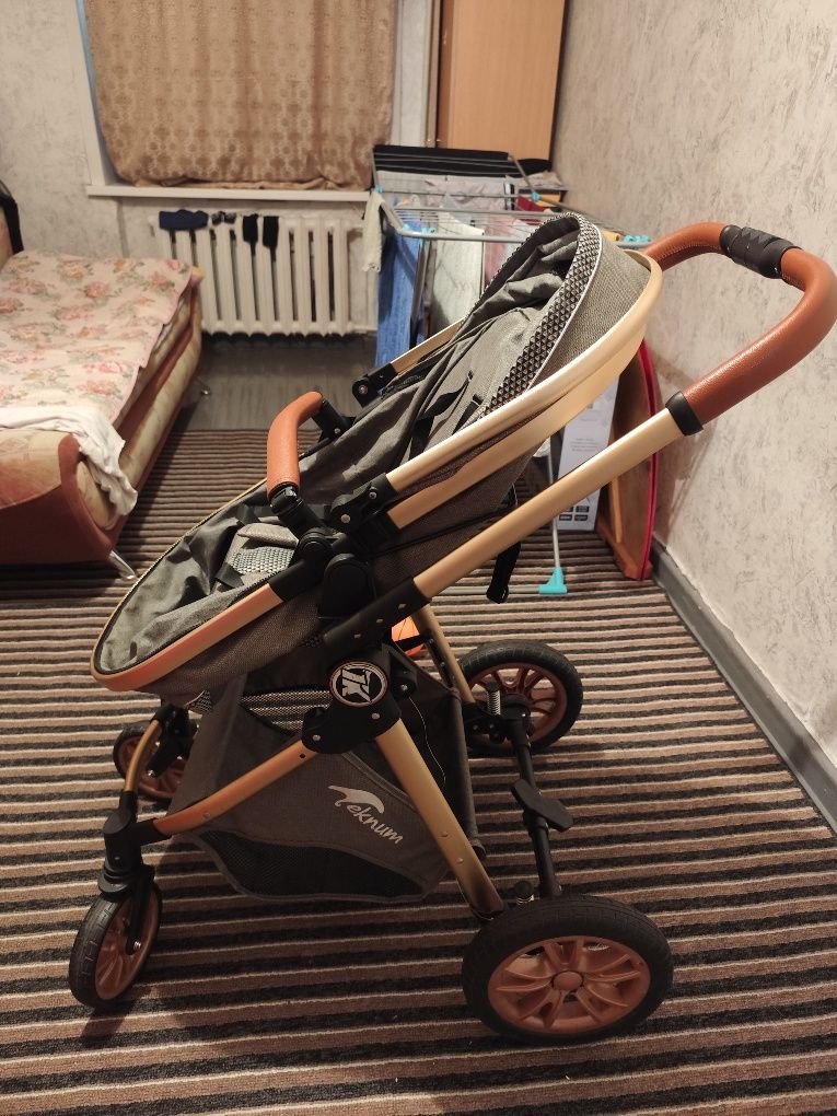 Продам детскую коляску
