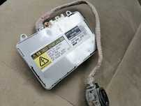 Блок ксенон Toyota Ipsum 2004