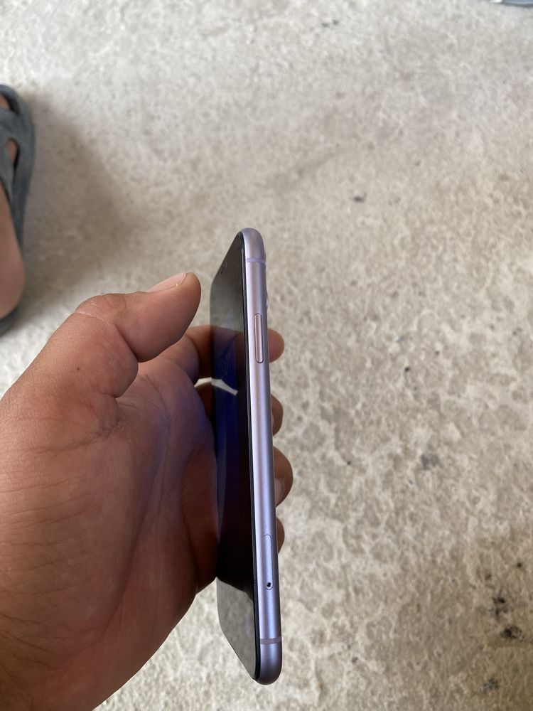 Iphone 11 64 gbb