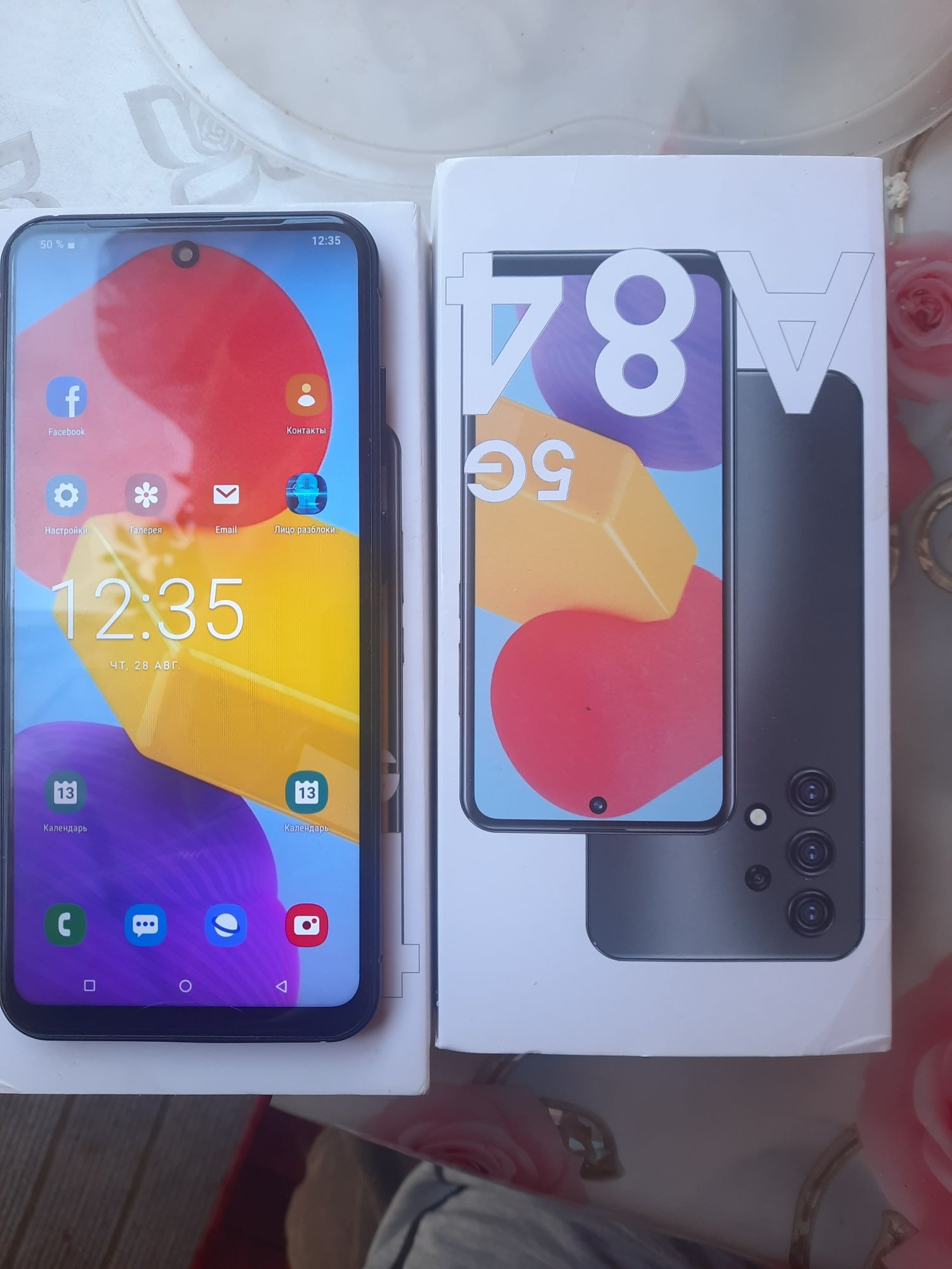 Samsung A84  с коробкой