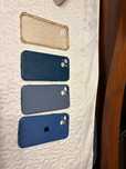 Продаю чехлы на Iphone  13