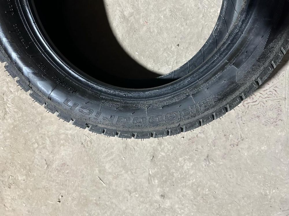 Продам зимние шипованные шины BFGoodrich