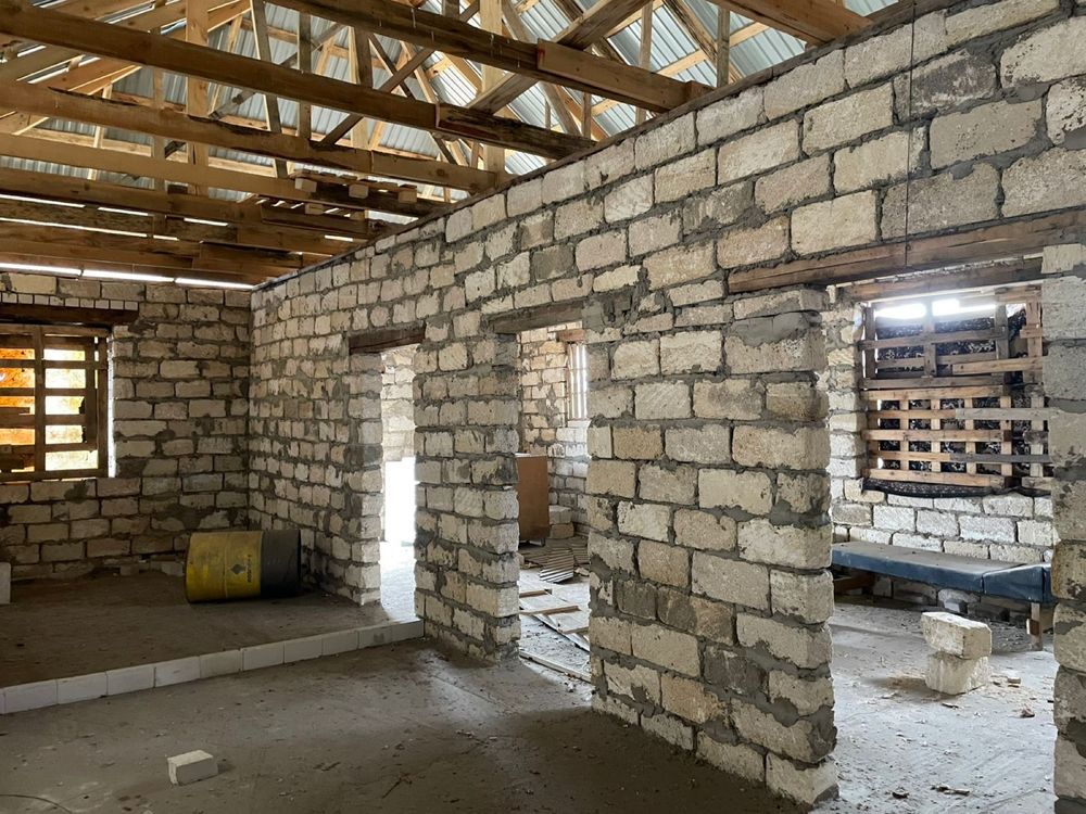 Продам не достройный дом на дачном участке