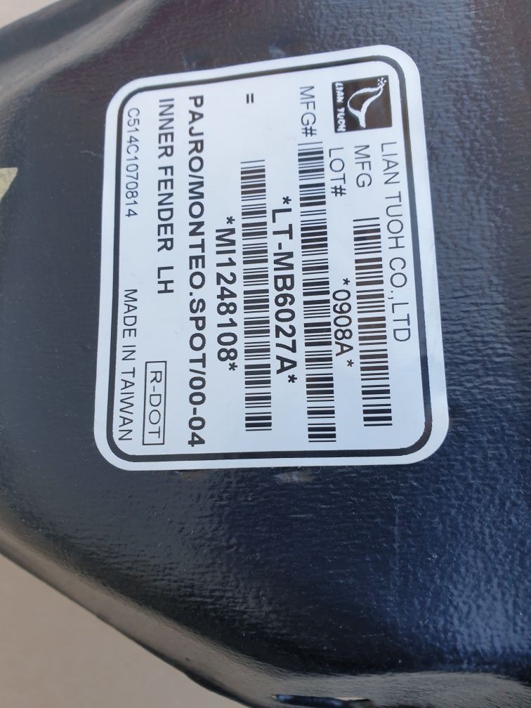 Подкрылки передние, Mitsubishi Pajero Sport 00-04, комплект