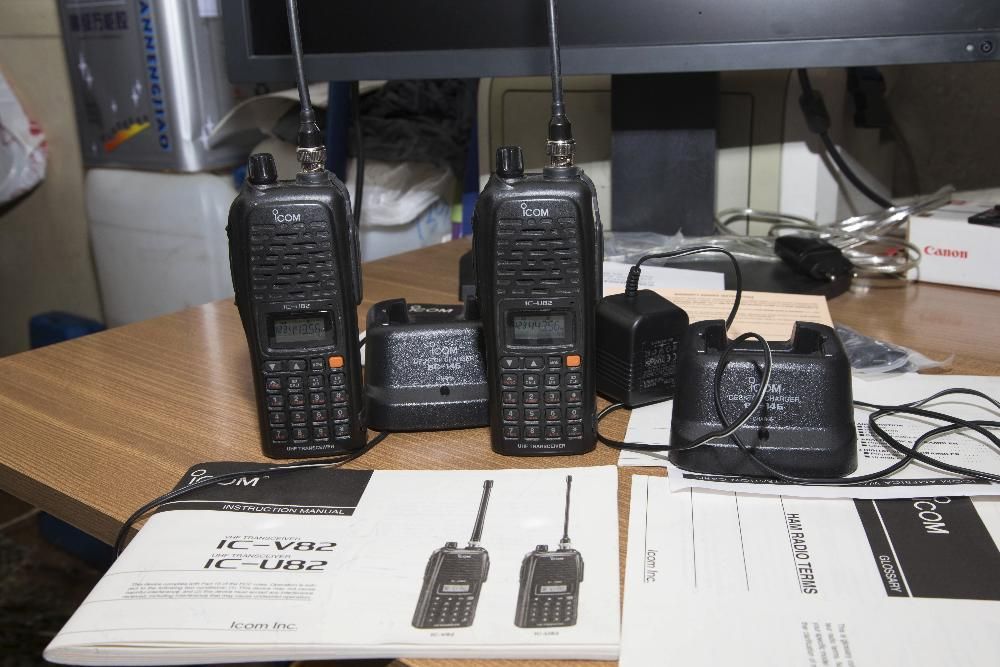профессиональная Радиостанции Icom IC-U82 AKКУМУЛЯТОРЫ
2ШТ НОВЫЕ