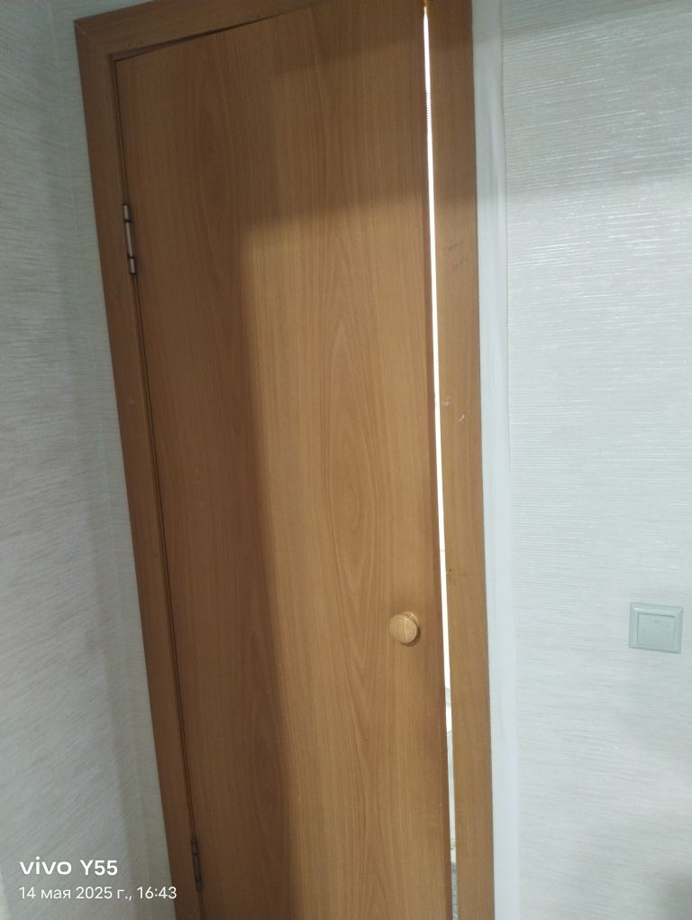 Продам межкомнатные двери.