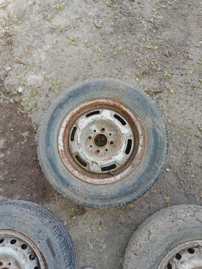 Продам колеса r13