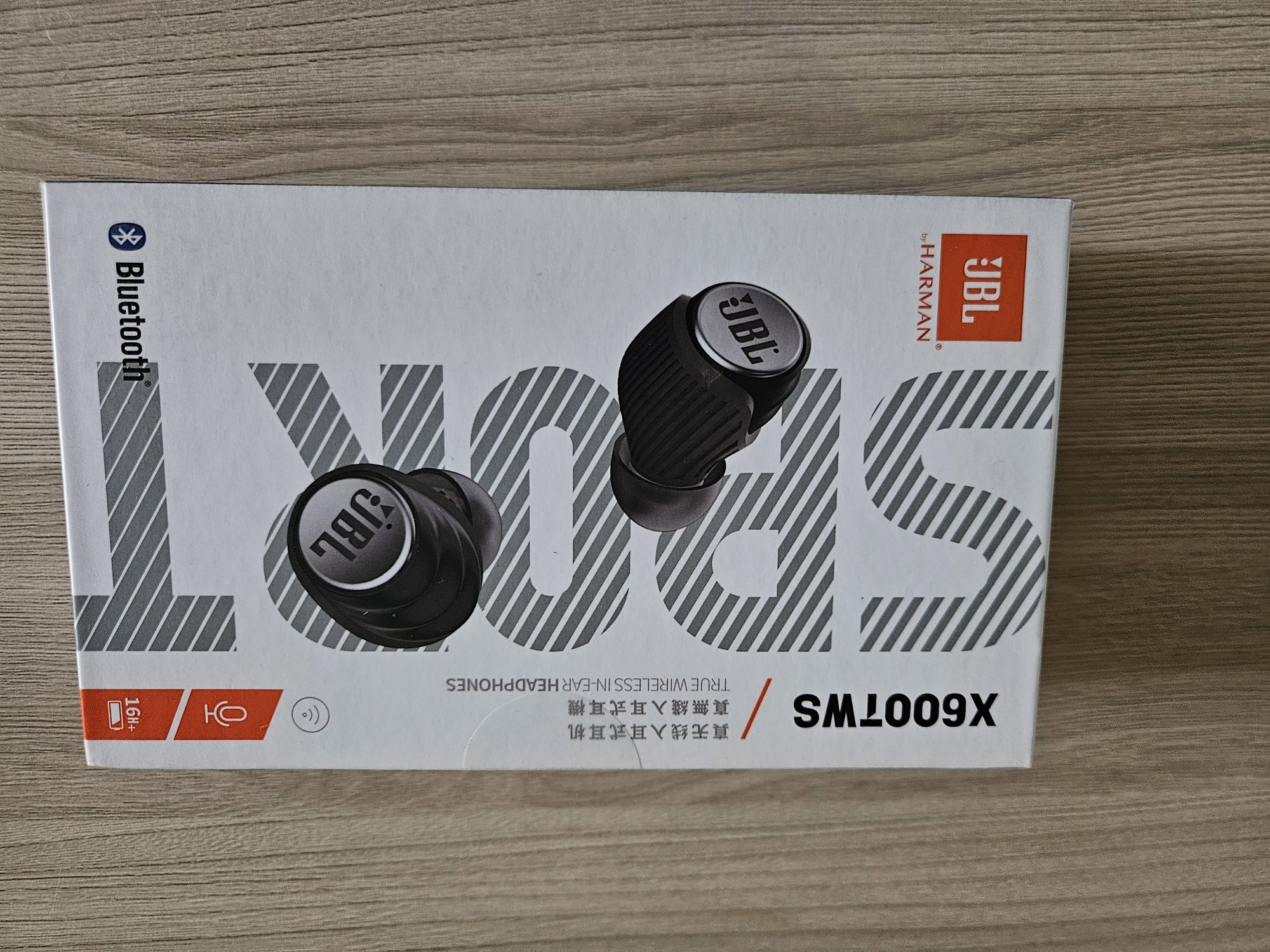 Беспроводные наушники JBL