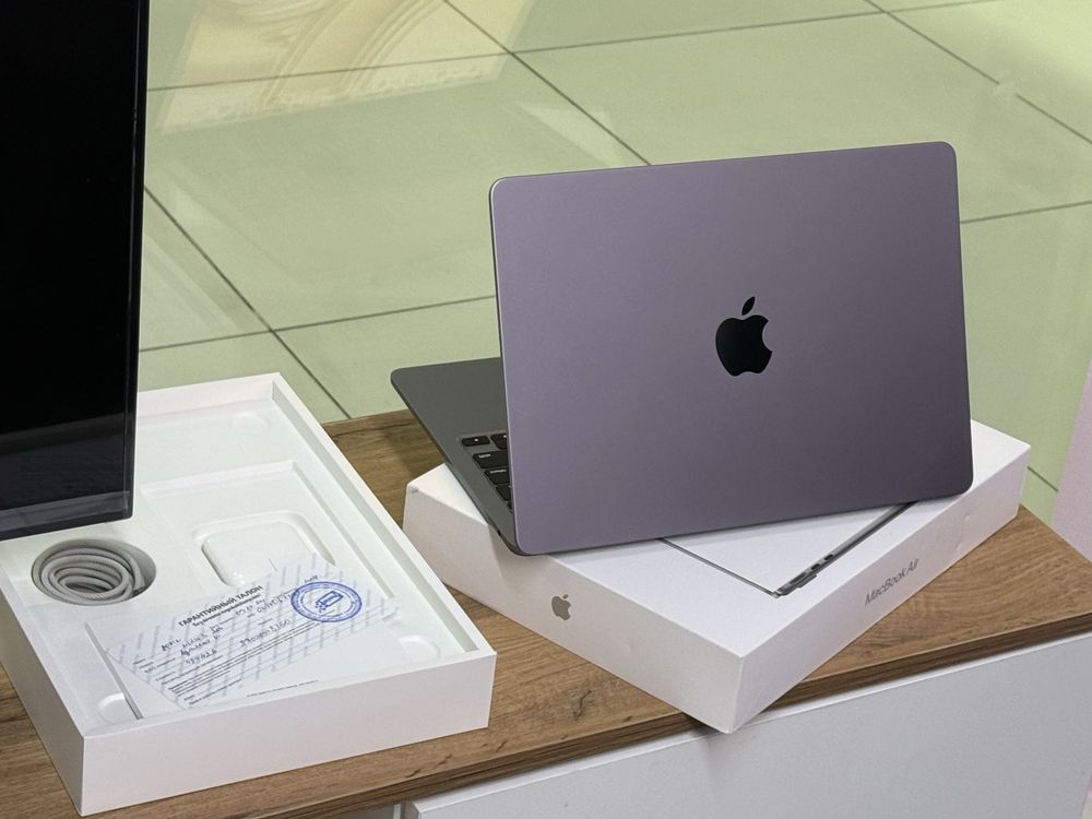 Цикл 14/Новый Apple MacBook Air 13.6 M2 2024 на гарантии макбук Аир М2