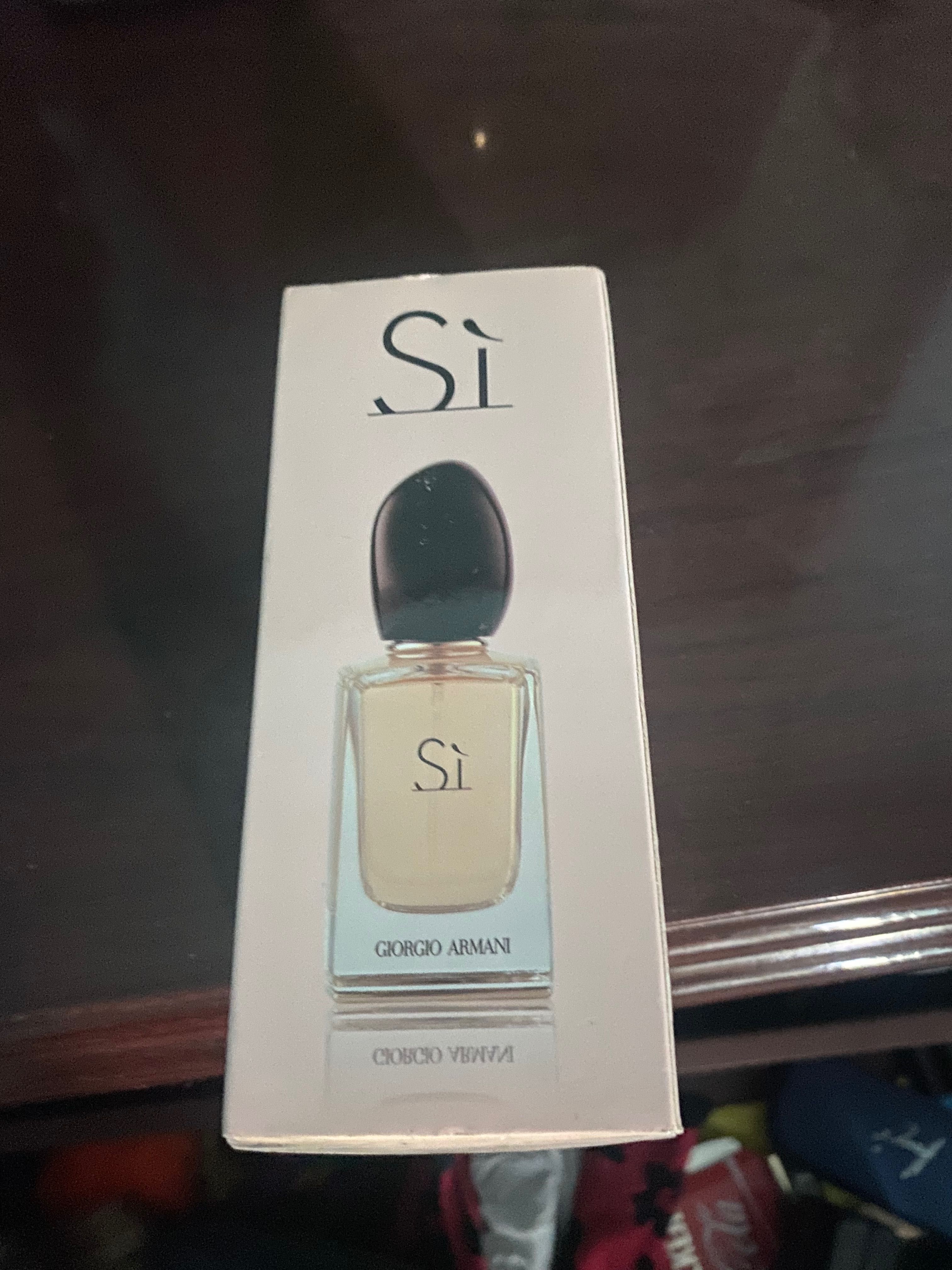 Духи Si Giorgio Armani