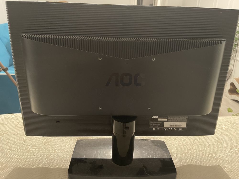 Продам монитор aoc n941sw за 17к!