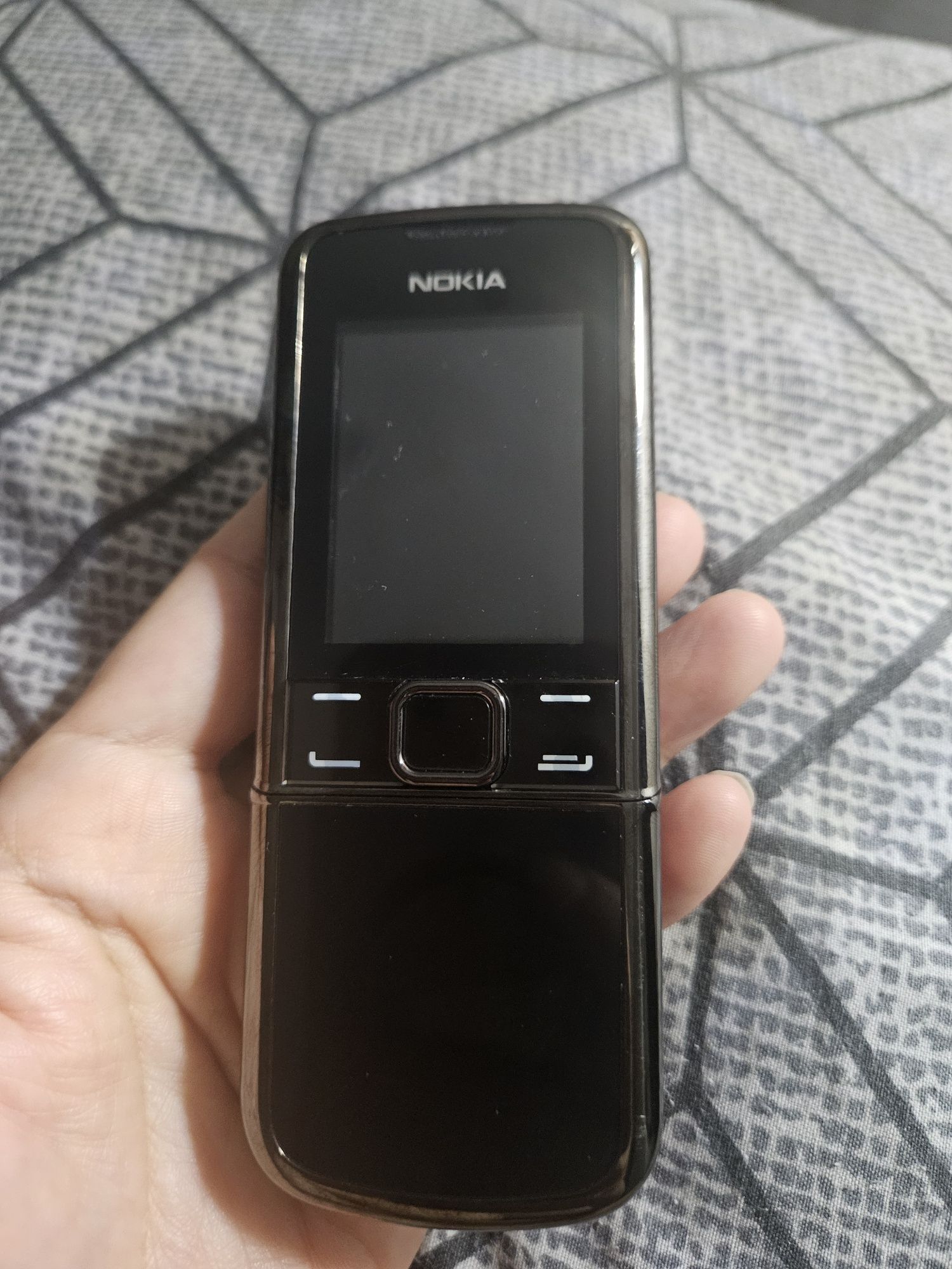 Сотовый телефон NOKIA 8800