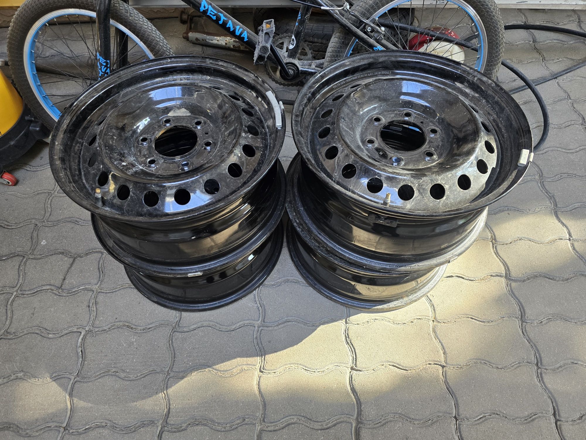 Продам стальные диски