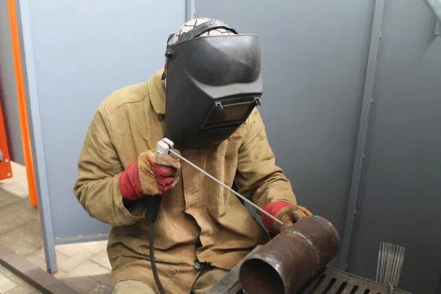 Услуги газосварщика газосварщик Алматы выезд сварщика услуги сварщика
