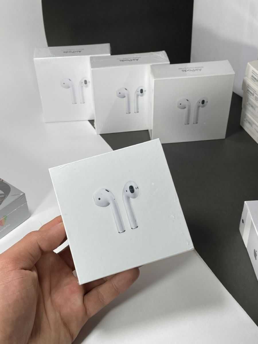 Airpods 2 в упаковке с коробкой и шнуром