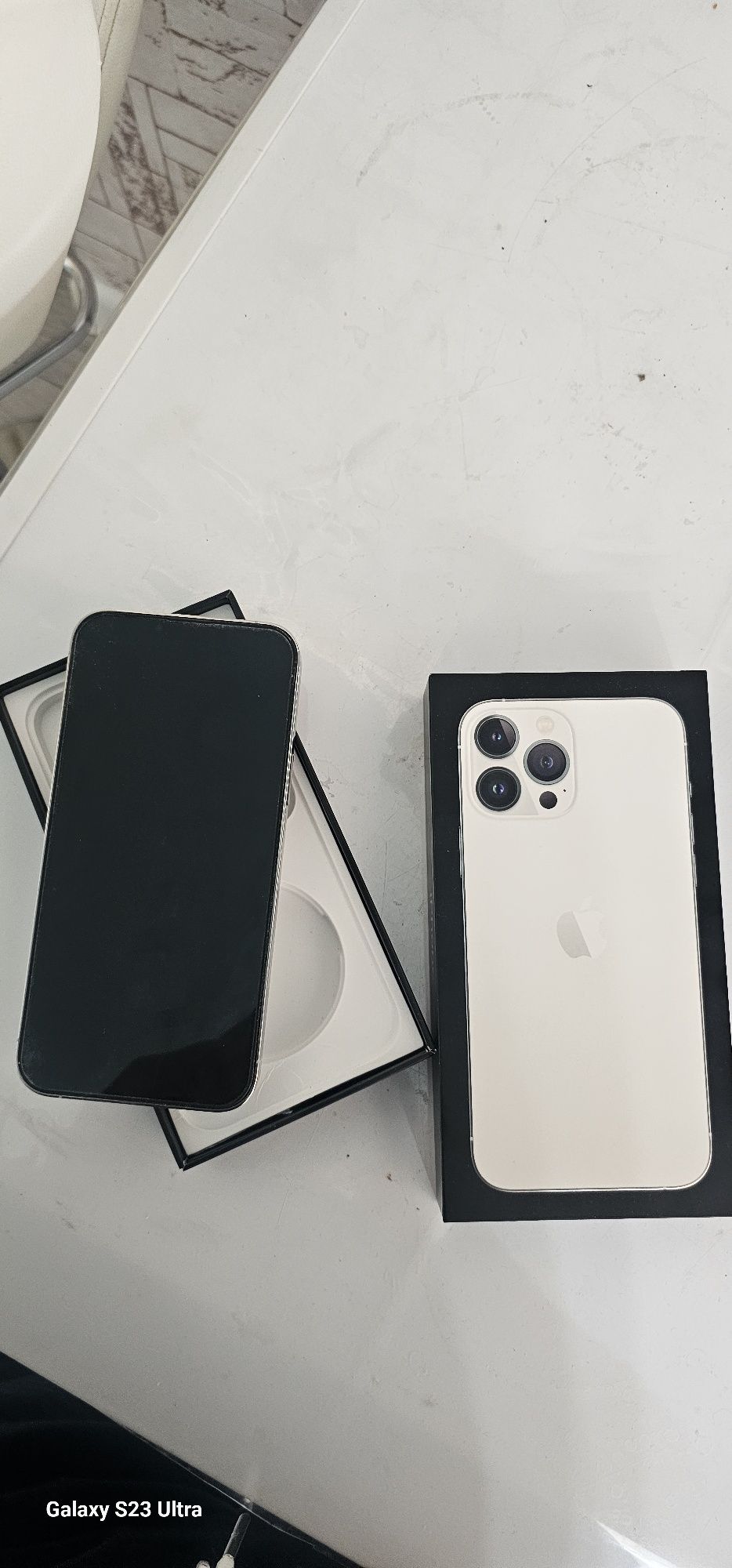 Продам IPhone 13pro max