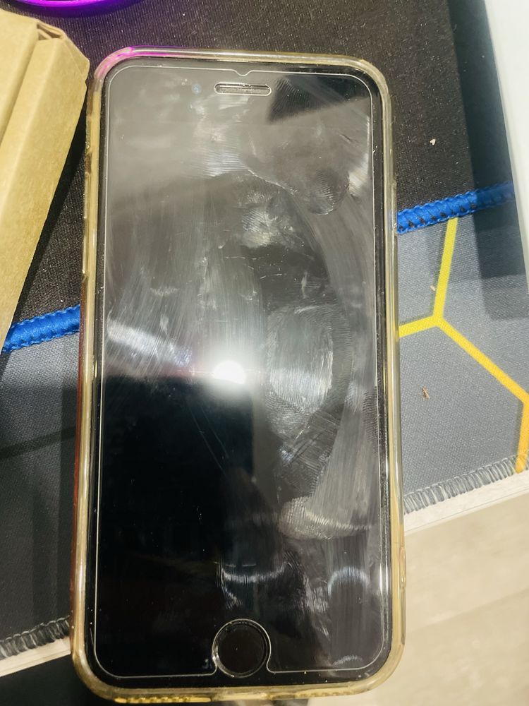 Продам iphone 7 в хорошем состоянии