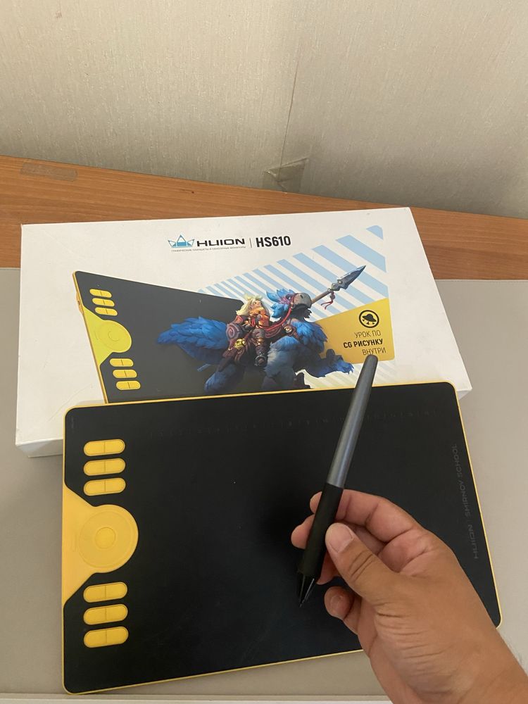 Графический планшет Huion HS610