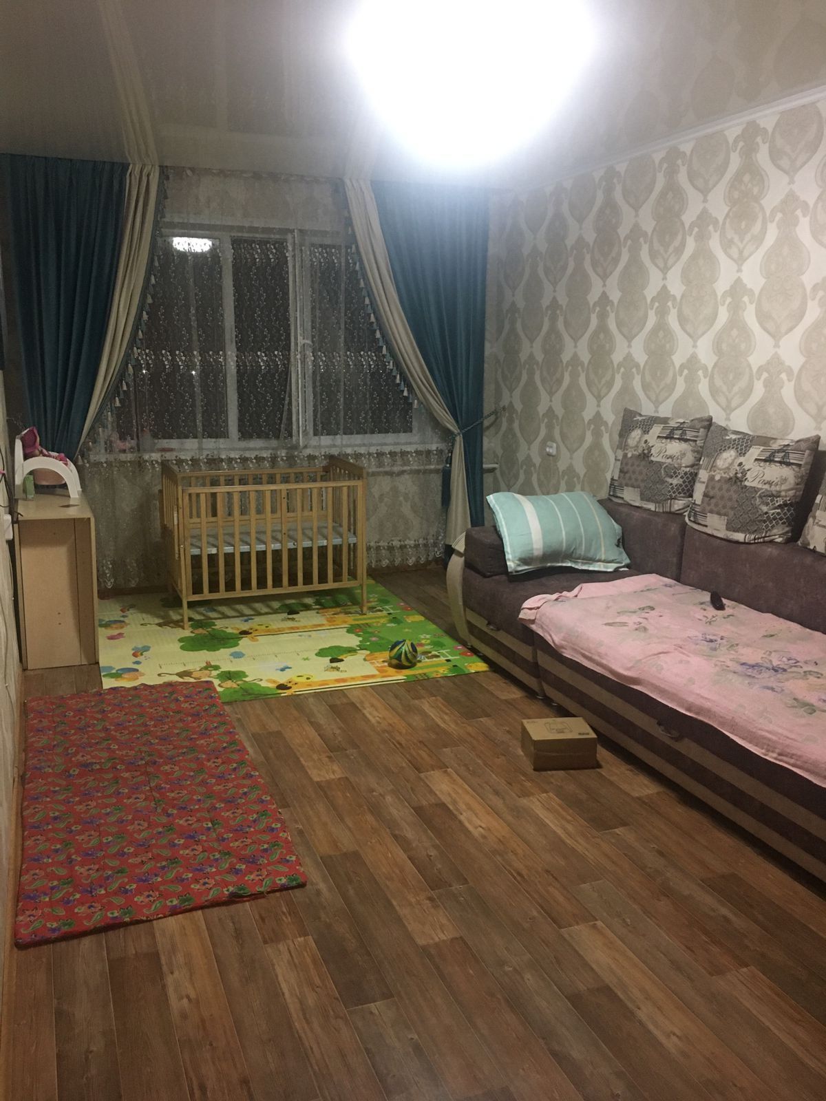 Продаю 2 комн квартиру либо обмен на свой дом, на 3х комн ,светлую 48