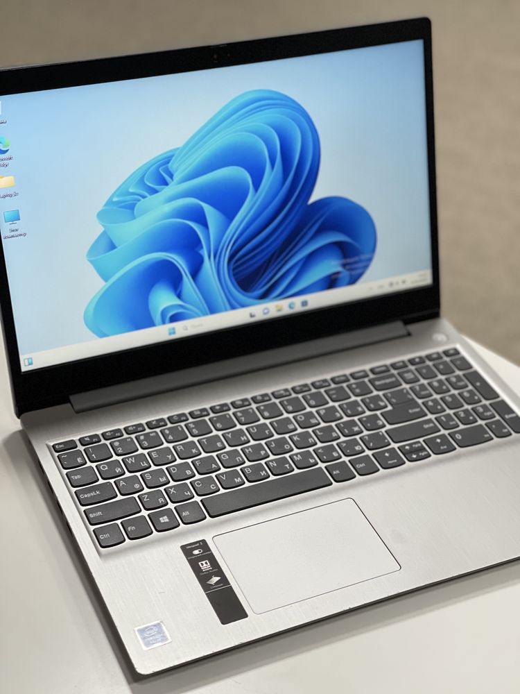 Продается ноутбук Lenovo Ideapad 3