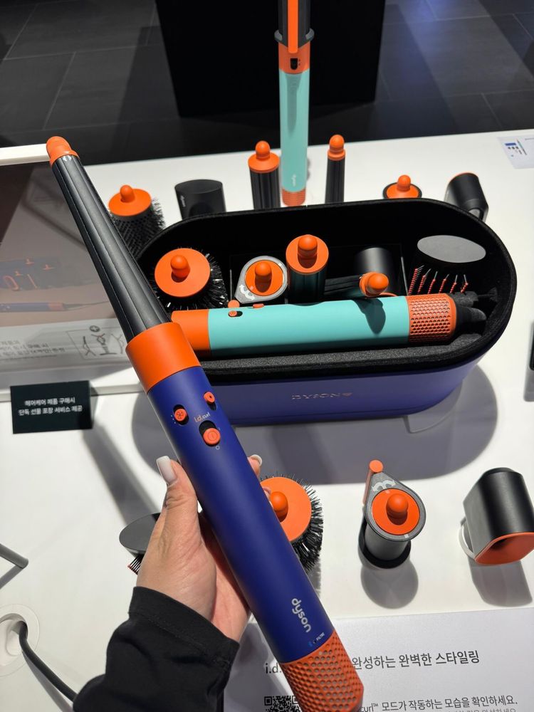 Продам новые стайлеры от DYSON с блютузом, последняя модель в мире