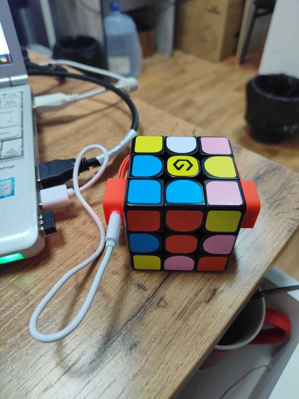 Продам SuperCube - уникальный умный кубик-головоломку