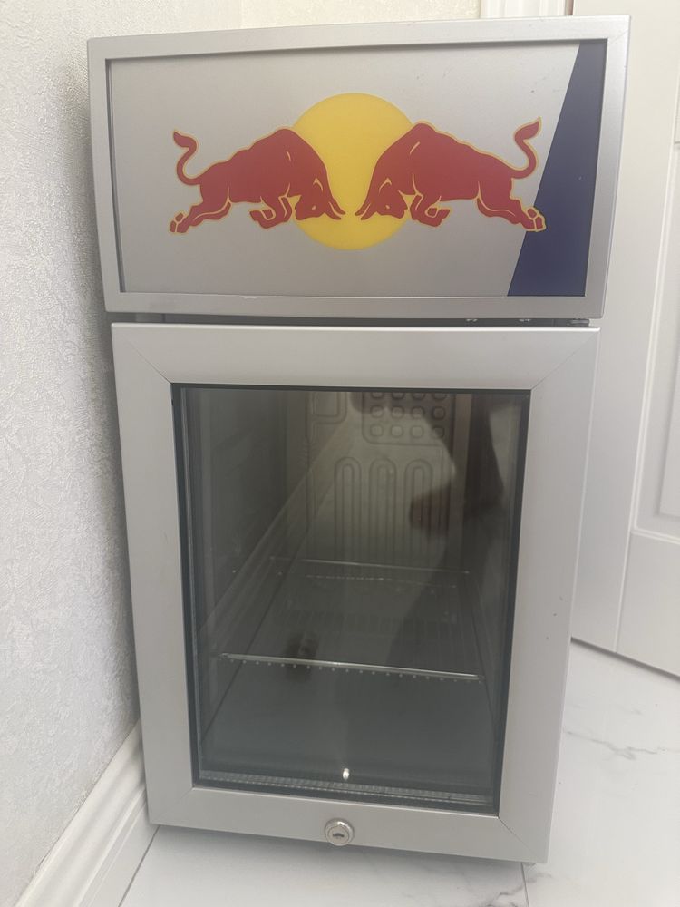 Холодильник от red bull
