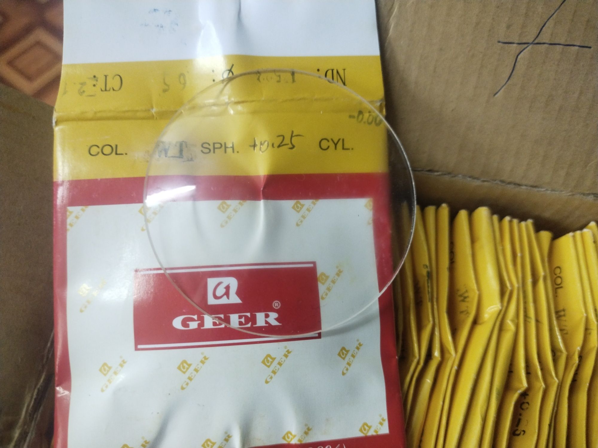 Линзы стекла заготовка для очков GEER +0,25