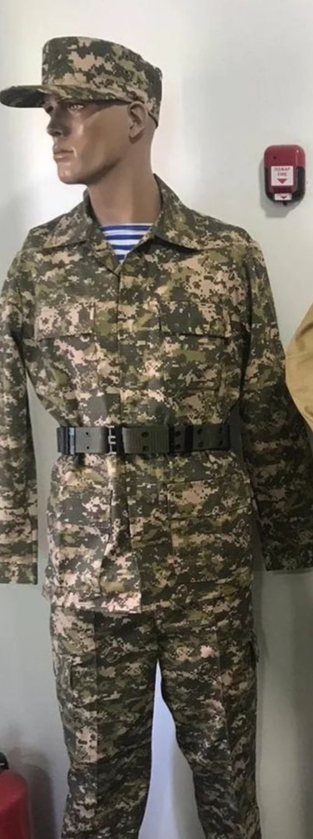 Продам военную форму в комплекте
