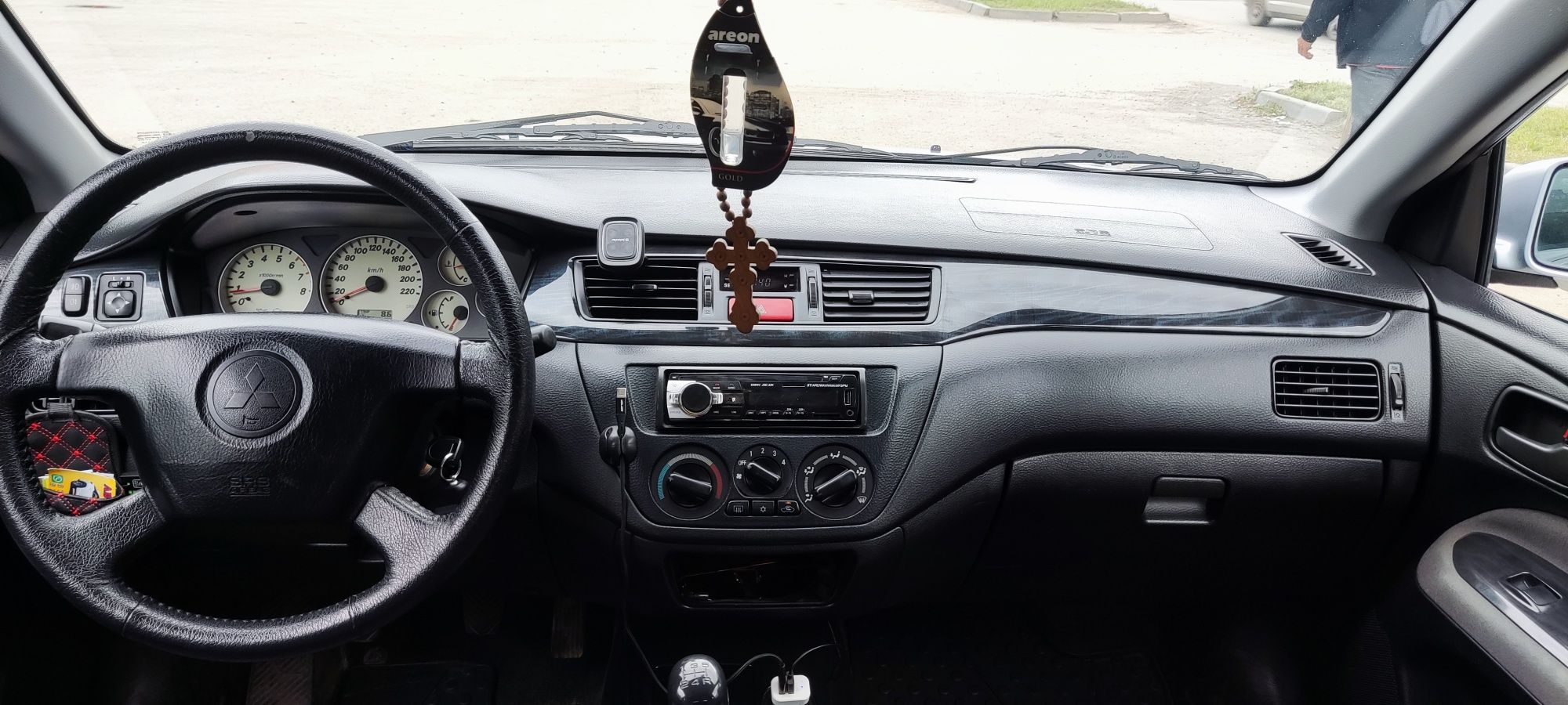 Mitsubishi lancer 9
