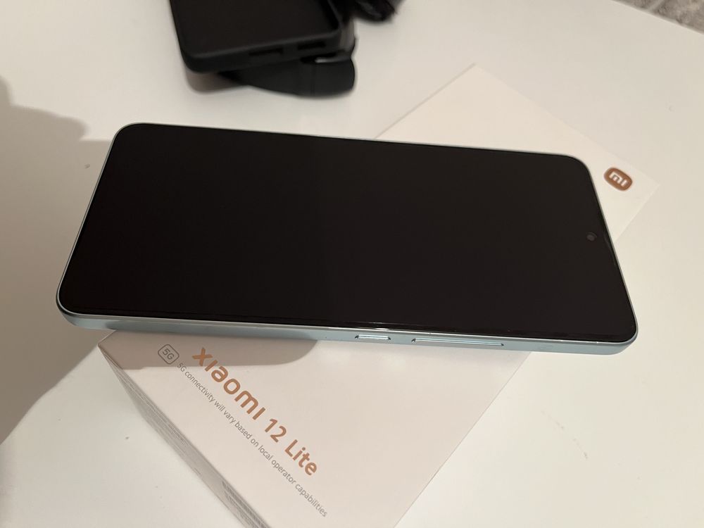 Продам Xiaomi 12 lite 5G 8/256gb зеленый