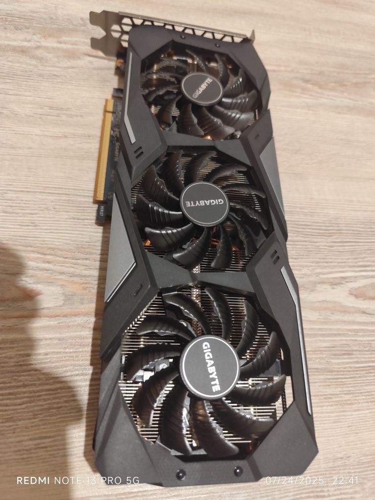 Продам видеокарту rx 5500xt 4gb